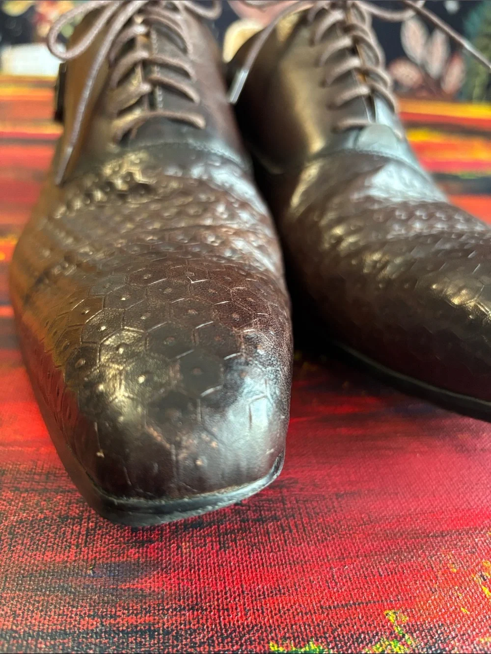 Felix Chu Men's Brown Leather Lace-Up Geometric Hexagon Embossed Oxfords F87-76